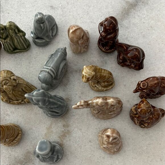 Wade England  Red Rose tea Ceramic Small Figurines Set 20 pc - Picture 7 of 9